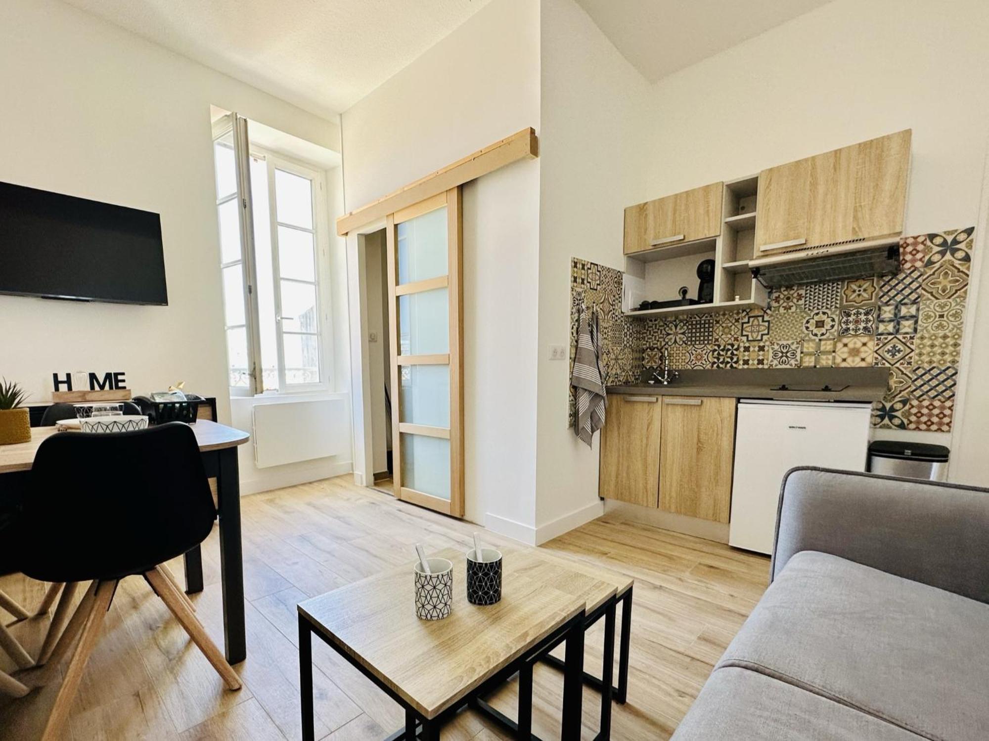 Renove Et Idealement Situe Dans Le Centre Des Sables Dolonne 2 Pers Apartment Les Sables-d'Olonne